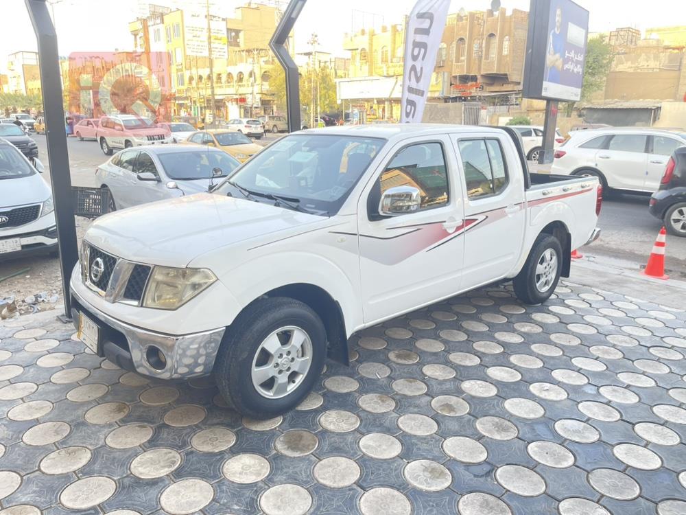 نيسان نافارا